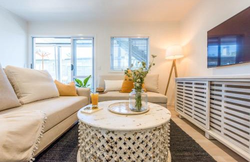 Palm Beach Apartment | Beachside Apartment at Palm - Coast & Country
