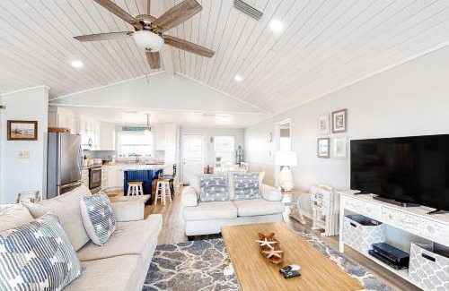 Dauphin Island House | Beachy Keen