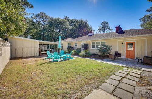 Wilmington House | Beachy Wilmington Home 6 Mi to Riverwalk and Dtwn!