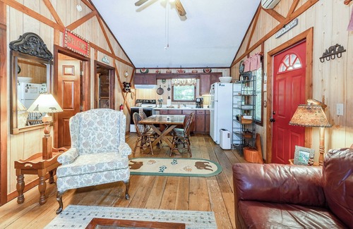 Lake Toxaway Cabin | Bear Cave - Unique Cabin w/Fire Pit and Tennis On Site