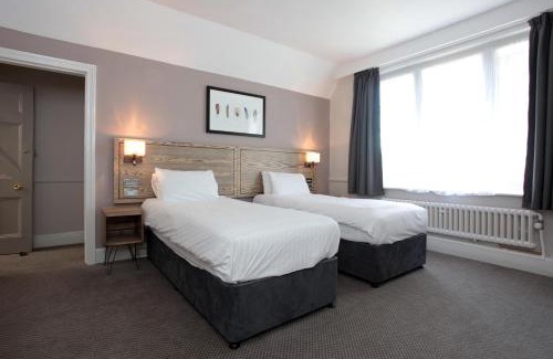 Street Hotel | Bear Inn, Somerset by Marston's Inns