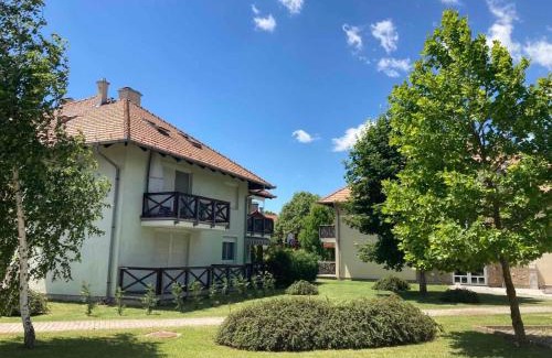 Balatonoszod Apartment | Beatrix apartman