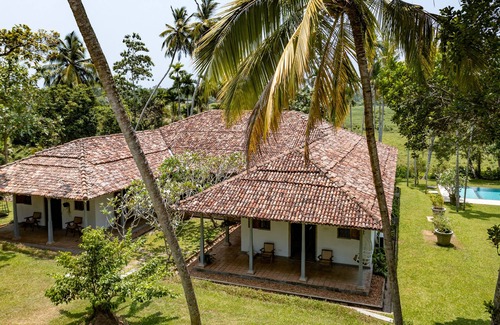 Unawatuna Villa | Beautiful Staffed 5 Bedroom Villa, Very Personal Touch Overlooking Paddy Fields