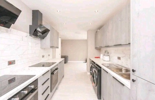 Burnley Apartment | Beautiful 1-bed Studio in Burnley