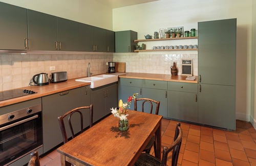 Apremont-sur-Allier House | Beautiful 1900 Demeure with swimming pool and enclosed garden, in a charming village