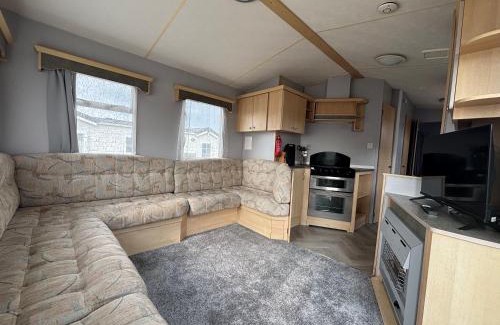 Leysdown-on-Sea Apartment | Beautiful 2 bedroom caravan , Leysdown