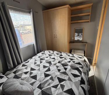 Leysdown-on-Sea Apartment | Beautiful 2 bedroom caravan , Leysdown