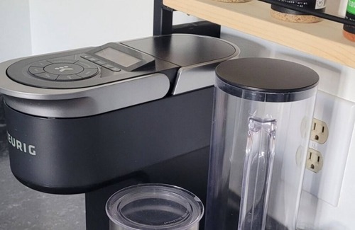 Minot Condo | Beautiful 2-bedroom condo w/garage, in charming SW Minot with WiFi, AC,.