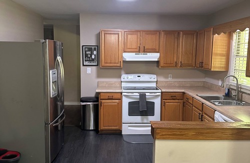 Forestdale House | Beautiful 3 bedroom1 bathroom home