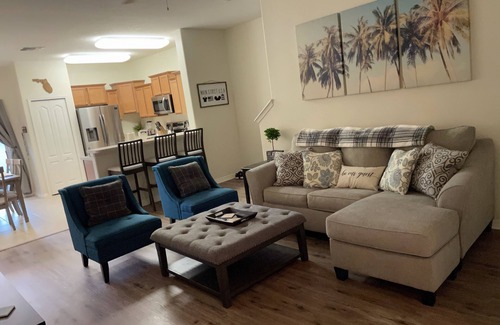 Davenport House | ★Beautiful 3BR 2.5 bath home near Disney★