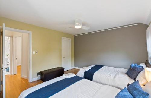 Del Ray House | Beautiful 3BR 2BA Colonial House by CozySuites