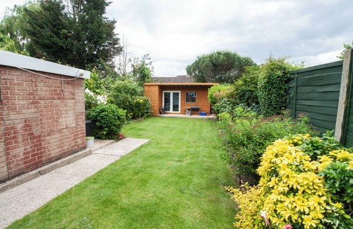 Kidbrooke with Hornfair House | Beautiful 4 Bedroom Home with P/Garden Sleeps 10