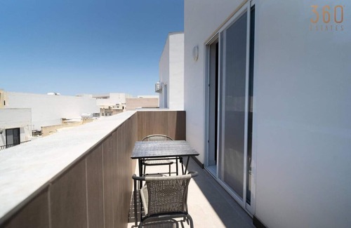 Tarxien Apartment | Beautiful 4BR penthouse with large terrace w/WIFI
