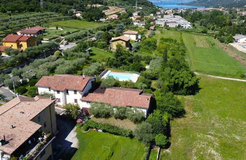 Garda Apartment | Beautiful apartment for 4 guests with WIFI, A/C, pool, TV, terrace, panoramic view and parking