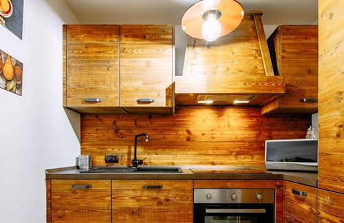 Alba Apartment | Beautiful apartment for 5 people with WIFI, hot tub, TV and parking