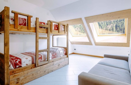 Alba Apartment | Beautiful apartment for 5 people with WIFI, hot tub, TV and parking