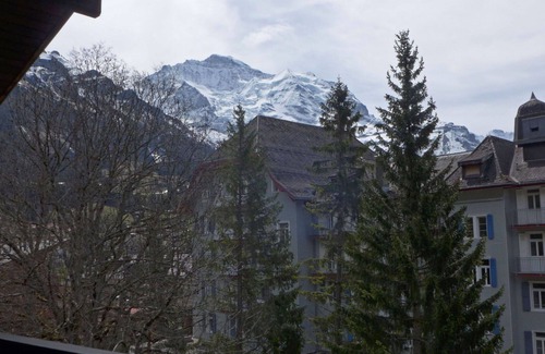 Wengen Apartment | Beautiful apartment for 5 guests with WIFI, TV and balcony