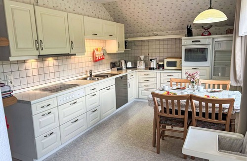 Luegde Apartment | Beautiful apartment for 4 guests with WIFI, TV, balcony and panoramic view