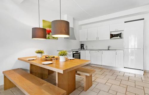 Nimtofte Apartment | Beautiful Apartment In Nimtofte With Wifi