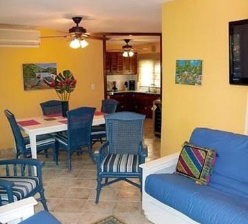 Contadora Island Apartment | Beautiful Apartment with Terrace