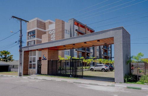 Guarajuba Apartment | Beautiful apt in Building w Pool Guarajuba Aga0203