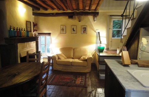 Borgo a Mozzano House | Beautiful authentically restored Tuscan cottage close to Lucca and the coast
