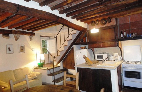 Borgo a Mozzano House | Beautiful authentically restored Tuscan cottage close to Lucca and the coast