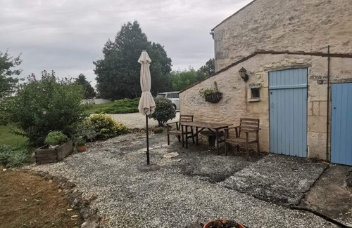 Geay House | Beautiful Charentaise village 40 minutes from La Rochelle and Royan,