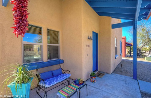 Civano House | Beautiful Civano Retreat