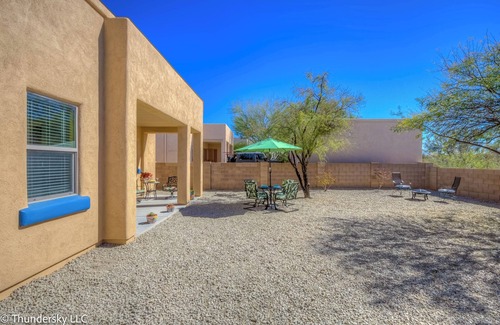 Civano House | Beautiful Civano Retreat