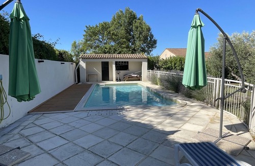 Clarensac Villa | Beautiful comfortable villa with swimming pool and sauna, ideal for family or friends