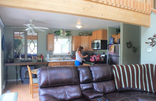 Lake House | Beautiful, cozy cabin on the lake