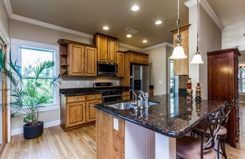 Prescott House | Beautiful Craftsman Style Home Fully Equipped With Comfort In Mind.