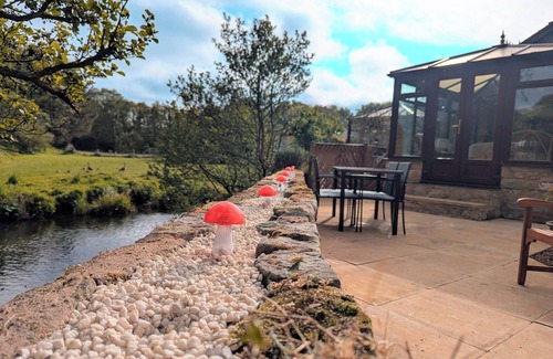 Waren Mill Cottage | Beautiful detatched cottage situated within a small hamlet near Bamburgh.
