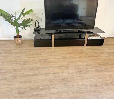 Phillip Apartment | Beautiful & enclosed, 1 bd 1 bth - close to CBR Hospital