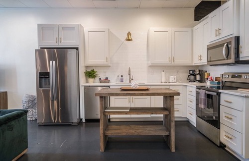 Civil Rights Historic District House | Beautiful & Extra Large Loft with 2 King Suites