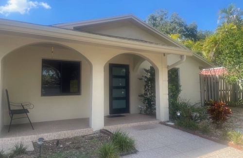 Fort Lauderdale House | Beautiful Fort Lauderdale Vacation Home!