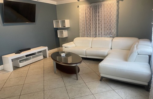 Fort Lauderdale House | Beautiful Fort Lauderdale Vacation Home!