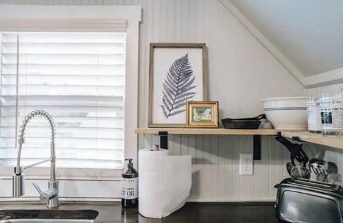 Scranton Apartment | Beautiful Green Ridge Apartment in Scranton