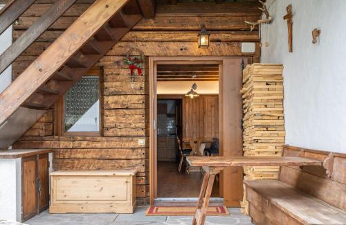 Cortina d'Ampezzo Historic Centre Apartment | Beautiful ground floor flat few steps from centre