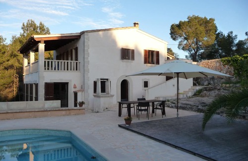 Cala Figuera House | Beautiful holiday finca available with pool within walking distance to the port of Cala Figuera, WIFI