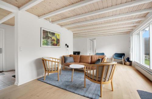 Lyngsbæk Strand House | Beautiful Home In Ebeltoft With 5 Bedrooms And Wifi