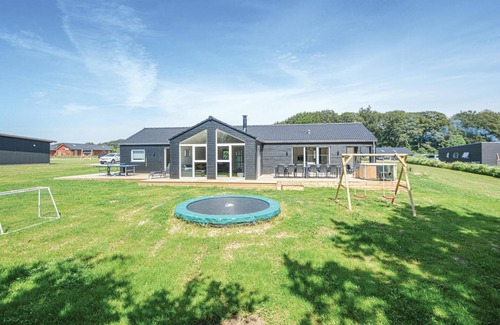 Fynshav House | Beautiful home in Haderslev with sauna