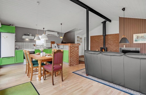 Skovgaarde House | Beautiful home in Herning with WiFi