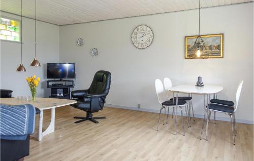 Hasle House | Beautiful Home In Klemensker With Wifi