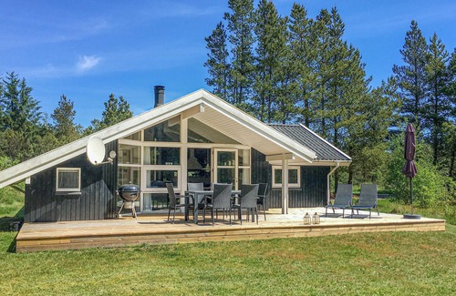 Mosevra House | Beautiful home in Oksbøl with WiFi
