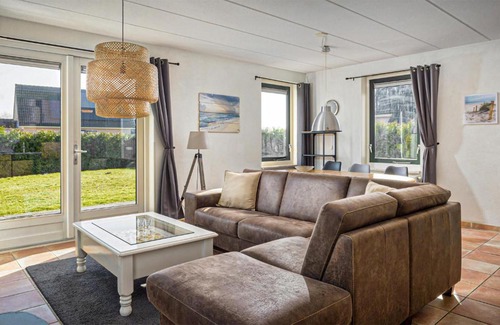 Tzummarum House | Beautiful Home In Tzummarum With 3 Bedrooms, Wifi And Outdoor Swimming Pool