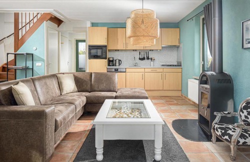 Tzummarum House | Beautiful Home In Tzummarum With 3 Bedrooms, Wifi And Outdoor Swimming Pool