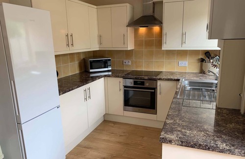 Taunton House | Beautiful home near to Musgrove Park Hospital