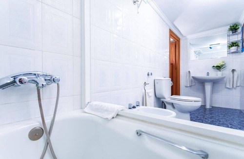 Alcaucin Hotel | Beautiful House with Private Pool near the Costa del Sol